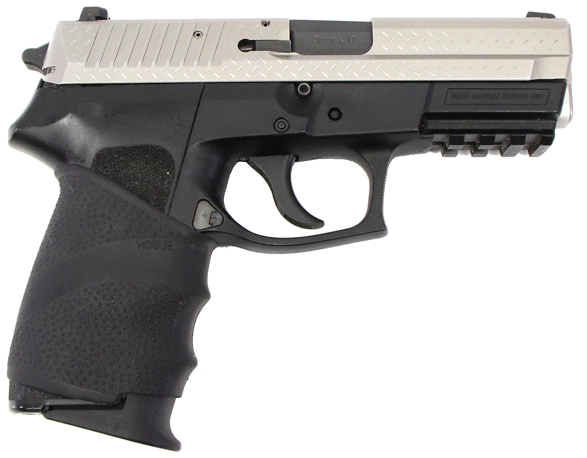 Sig Sauer SP2022 Diamond Plate 9mm Pistol - Used in Very Good Condition with Box Sig Sauer SP2022 Diamond Plate 9mm Pistol - Used in Very Good Condition with Box