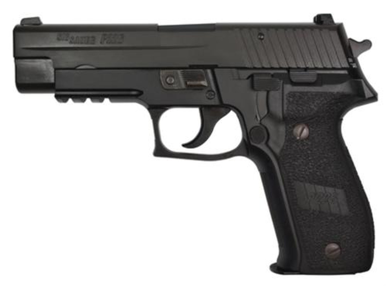Sig P226 9MM 4.4In Nitron Black Da/Sa Siglite E2 Grip (2) 10Rd Steel MAG CA Compliant Sig P226 9MM 4.4In Nitron Black Da/Sa Siglite E2 Grip (2) 10Rd Steel MAG CA Compliant